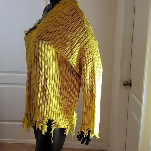 NWT LOVE TREE V-NECKLINE WOMEN"S SWEATER - Picture 9 of 16